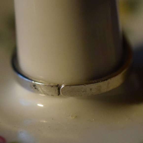 Vintage Sterling Silver Girl Scout Ring Size 9 But Adjustable. - Picture 3 of 3